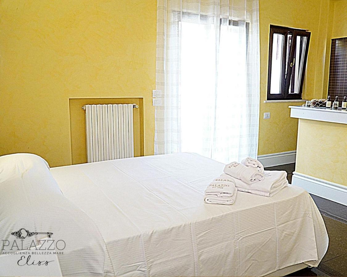 B&B Palazzo Eliss Di Bartocci Srl Маргерита-ди-Савойя Экстерьер фото